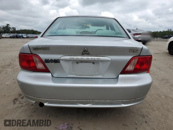 2002 Mitsubishi Galant ES z VIN 4A3AA46G42E117189, wystawiony jako Copart lot #68738064 z przebiegiem 147 493 mil mil oraz Szkoda całkowita • Salvage title. Historia ofert i sprzedaży dostępna na DreamBid. Obrazek 6.