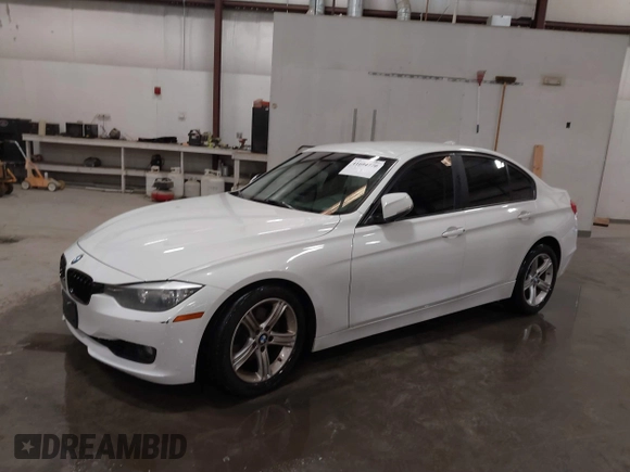 2014 BMW 3 Series 328i with VIN WBA3C1C52EK112194, listed as a IAAI auction lot 41694770 with 139,609 mi miles. Bid and sale history available at carsss.com. Image 18.