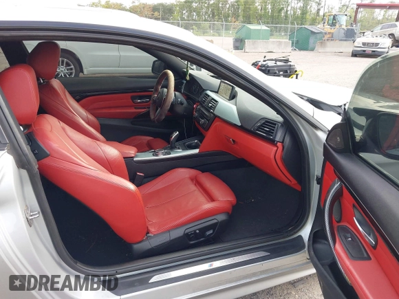 2015 BMW 4 Series 435i z VIN WBA3R1C53FK195523, wystawiony jako IAAI lot #42646432 z przebiegiem 104 756 mil mil oraz . Historia ofert i sprzedaży dostępna na DreamBid. Obrazek 5.