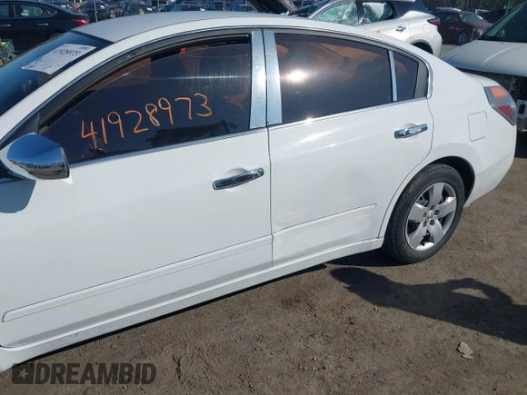2007 Nissan Altima 2.5 with VIN 1N4AL21E47C208205, listed as a IAAI auction lot 41928973 with 173,329 mi miles. Bid and sale history available at carsss.com. Image 6.