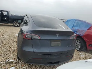 2022 Tesla Model Y Long Range z VIN 7SAYGAEE4NF543503, wystawiony jako Copart lot #47143155 z przebiegiem 53 874 mil mil oraz Szkody całkowita. Historia ofert i sprzedaży dostępna na DreamBid. Obrazek 6.