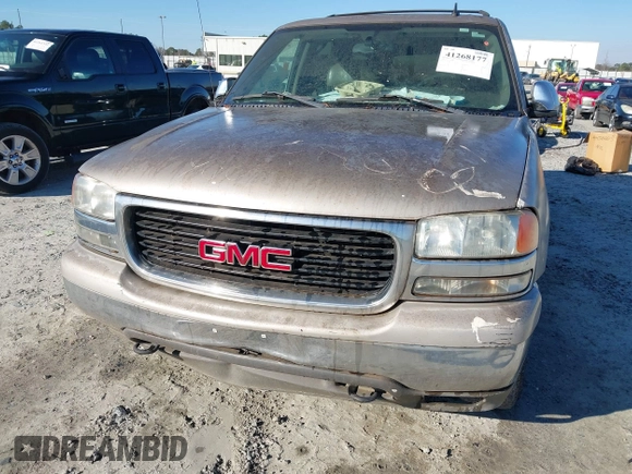 2006 GMC Yukon XL SLT with VIN 1GKFK16ZX6J174519, listed as a IAAI auction lot 41268177 with 243,046 mi miles. Bid and sale history available at carsss.com. Image 6.