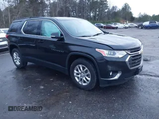 2019 Chevrolet Traverse LT Cloth with VIN 1GNEVGKWXKJ100533, listed as a IAAI auction lot 41592345 with 122,317 mi miles. Bid and sale history available at carsss.com. Image 1.