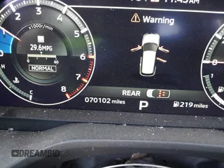 2022 Mitsubishi Outlander SE z VIN JA4J3UA8XNZ017053, wystawiony jako IAAI lot #41870657 z przebiegiem 70 102 mil mil oraz . Historia ofert i sprzedaży dostępna na DreamBid. Obrazek 15.