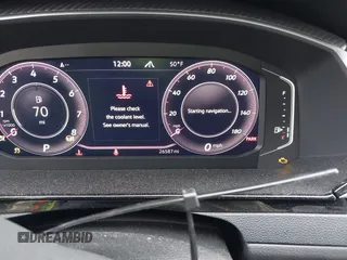 2023 Volkswagen Arteon SEL R-Line z VIN WVWAR7ANXPE010870, wystawiony jako IAAI lot #42246798 z przebiegiem 26 587 mil mil oraz . Historia ofert i sprzedaży dostępna na DreamBid. Obrazek 7.