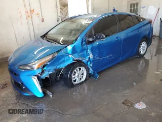 2021 Toyota Prius LE z VIN JTDL9MFU6M3030094, wystawiony jako Copart lot #46984905 z przebiegiem 109 803 mil mil oraz Szkoda całkowita • Salvage title. Historia ofert i sprzedaży dostępna na DreamBid. Obrazek 1.