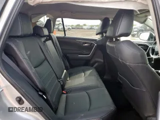 2025 Toyota RAV4 XLE Premium with VIN 2T3A1RFV6SC501208, listed as a Copart auction lot 58130915 with 5,196 mi miles and Salvage title. Bid and sale history available at DreamBid. Image 10.