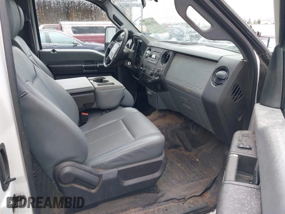 2016 Ford F-250 XLT z VIN 1FT7X2A64GED49054, wystawiony jako IAAI lot #41916424 z przebiegiem 149 687 mil mil oraz . Historia ofert i sprzedaży dostępna na DreamBid. Obrazek 5.