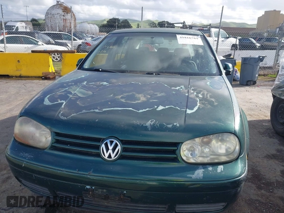 2000 Volkswagen Golf z VIN WVWGC21JXYW338538, wystawiony jako IAAI lot #41816769 z przebiegiem 177 792 mil mil oraz . Historia ofert i sprzedaży dostępna na DreamBid. Obrazek 6.