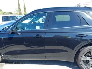 2025 Genesis GV70 2.5T with VIN KMUMADTB8SU180047, listed as a IAAI auction lot 41926080 with 221 mi miles and . Bid and sale history available at DreamBid. Image 15.