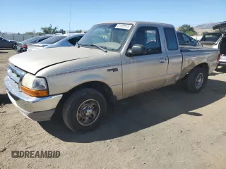 1998 Ford Ranger XL z VIN 1FTYR14U7WPA64239, wystawiony jako Copart lot #61839515 z przebiegiem 152 084 mil mil oraz Szkoda całkowita • Salvage title. Historia ofert i sprzedaży dostępna na DreamBid. Obrazek 1.