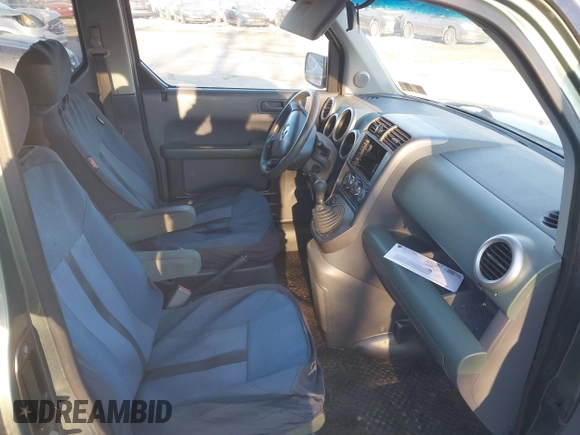 2004 Honda Element EX z VIN 5J6YH27584L026451, wystawiony jako IAAI lot #41458744 z przebiegiem 190 668 mil mil oraz . Historia ofert i sprzedaży dostępna na DreamBid. Obrazek 5.