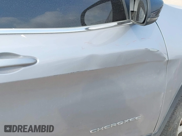 2018 Jeep Cherokee Latitude Plus с VIN 1C4PJLLB7JD552311, выставлен на аукционе IAAI как лот 42054262 с пробегом 164 209 миль миль и . История ставок и продаж доступна на DreamBid. Изображение 6.
