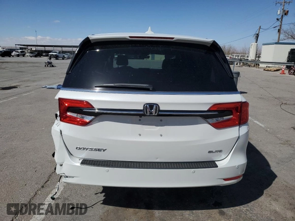 2024 Honda Odyssey Elite with VIN 5FNRL6H90RB039223, listed as a Copart auction lot 48995265 with 9,740 mi miles and Salvage Title. Bid and sale history available at carsss.com. Image 6.