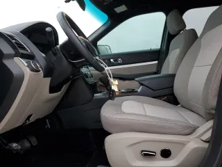 2018 Ford Explorer with VIN 1FM5K7B86JGC92639, listed as a Copart auction lot 51537605 with 63,161 mi miles and Salvage title. Bid and sale history available at DreamBid. Image 7.