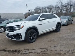 2021 Volkswagen Atlas SE z VIN 1V2RE2CA2MC205086, wystawiony jako IAAI lot #41902654 z przebiegiem 111 024 mil mil oraz . Historia ofert i sprzedaży dostępna na DreamBid. Obrazek 17.