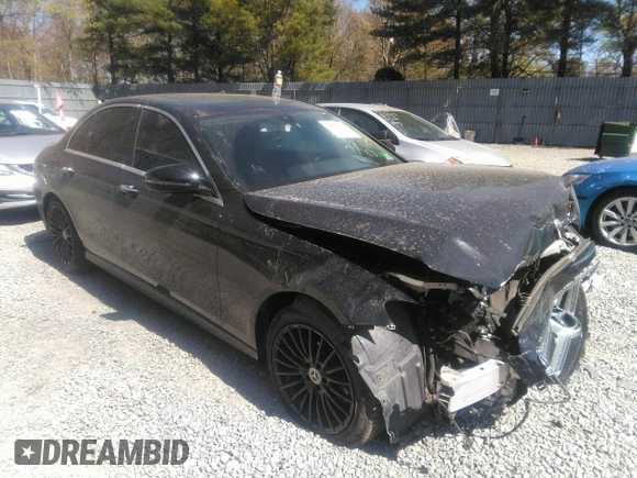 2018 Mercedes-Benz E 300 with VIN WDDZF4KB6JA398246, listed as a IAAI auction lot 40830920 with 64,504 mi miles and . Bid and sale history available at DreamBid. Image 1.
