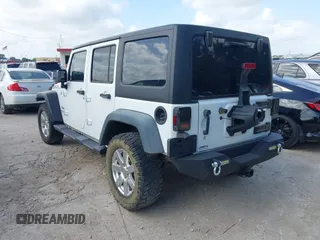 2016 Jeep Wrangler Unlimited Sport RHD z VIN 1C4BJWKG3GL293694, wystawiony jako IAAI lot #42569773 z przebiegiem 140 243 mil mil oraz . Historia ofert i sprzedaży dostępna na DreamBid. Obrazek 3.