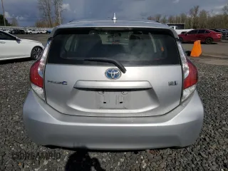 2016 Toyota Prius One z VIN JTDKDTB35G1135081, wystawiony jako Copart lot #49517745 z przebiegiem 69 327 mil mil oraz Szkody całkowita. Historia ofert i sprzedaży dostępna na DreamBid. Obrazek 6.