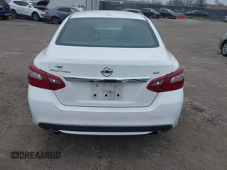 2018 Nissan Altima SR with VIN 1N4AL3AP3JC247169, listed as a IAAI auction lot 41735998 with 98,722 mi miles and . Bid and sale history available at carsss.com. Image 17.