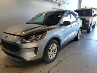 2022 Ford Escape SE with VIN 1FMCU9G68NUB32497, listed as a IAAI auction lot 42727937 with 64,577 mi miles and . Bid and sale history available at DreamBid. Image 15.