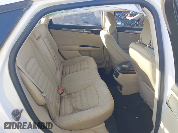 2013 Ford Fusion SE Hybrid with VIN 3FA6P0LU9DR375403, listed as a IAAI auction lot 40995125 with 132,583 mi miles. Bid and sale history available at carsss.com. Image 8.