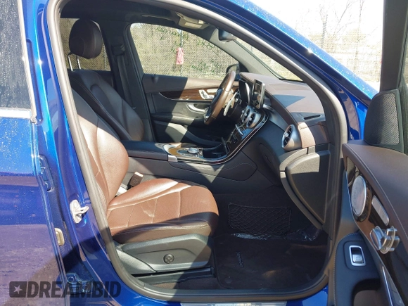 2017 Mercedes-Benz GLC with VIN WDC0G4JB8HF131862, listed as a IAAI auction lot 42109293 with 68,469 mi miles. Bid and sale history available at carsss.com. Image 5.