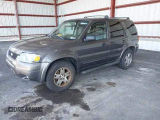 2003 Ford Escape Limited с VIN 1FMCU04183KA03950, выставлен на аукционе IAAI как лот 42143032 с пробегом 198 189 миль миль и . История ставок и продаж доступна на DreamBid. Изображение 2.