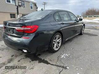 2017 BMW 7 Series with VIN WBA7F2C38HG422936, listed as a Copart auction lot 44996865 with 84,597 mi miles and Clean Title. Bid and sale history available at DreamBid. Image 3.