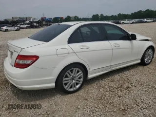 2008 Mercedes-Benz C 300 Sport с VIN WDDGF81X18F121111, выставлен на аукционе Copart как лот 61053215 с пробегом 182 254 миль миль и Списание • Salvage title. История ставок и продаж доступна на DreamBid. Изображение 3.