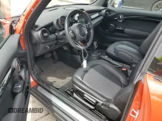 2021 MINI Hardtop Cooper with VIN WMWXR3C03M2N94446, listed as a Copart auction lot 56406585 with 25,240 mi miles and Salvage title. Bid and sale history available at DreamBid. Image 8.