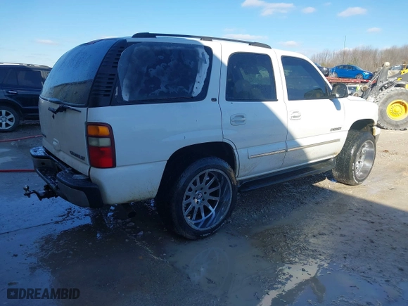 2003 Chevrolet Tahoe LS with VIN 1GNEC13Z73R126800, listed as a IAAI auction lot 41618509 with 267,234 mi miles. Bid and sale history available at carsss.com. Image 4.