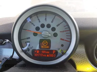 2007 MINI Hardtop S с VIN WMWMF73537TL92266, выставлен на аукционе IAAI как лот 42532567 с пробегом 161 717 миль миль и . История ставок и продаж доступна на DreamBid. Изображение 7.