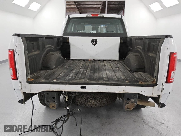 2017 Ford F-150 XL with VIN 1FTEX1CF8HKC50013, listed as a Copart auction lot 61032315 with 126,348 mi miles and Clean title. Bid and sale history available at DreamBid. Image 6.