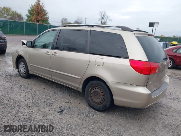 2008 Toyota Sienna CE with VIN 5TDZK23C88S174779, listed as a IAAI auction lot 40888229 with 180,865 mi miles. Bid and sale history available at carsss.com. Image 3.