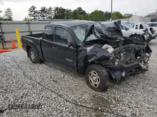 2015 Toyota Tacoma with VIN 5TFTX4CN2FX059963, listed as a Copart auction lot 52439765 with 292,720 mi miles and Salvage title. Bid and sale history available at DreamBid. Image 4.