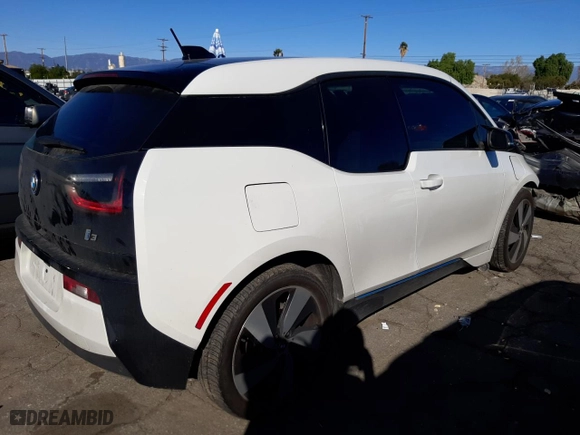 2015 BMW i3 with VIN WBY1Z4C58FV501401, listed as a Copart auction lot 39171583 with 41,220 mi miles. Bid and sale history available at carsss.com. Image 3.