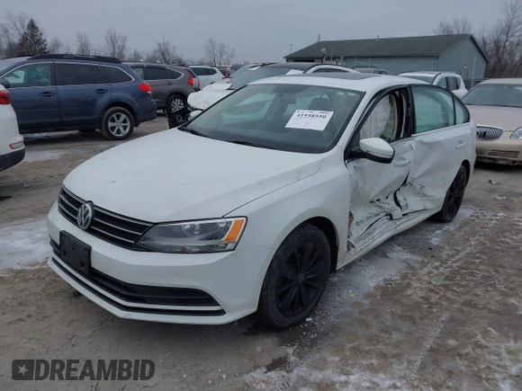 2015 Volkswagen Jetta Sedan 1.8T SE w/Connectivity with VIN 3VWD07AJXFM324240, listed as a IAAI auction lot 41558550 with 141,272 mi miles. Bid and sale history available at carsss.com. Image 2.