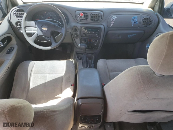 2005 Chevrolet TrailBlazer LS with VIN 1GNET16S856187009, listed as a Copart auction lot 53874385 with 203,918 mi miles and Clean Title. Bid and sale history available at carsss.com. Image 8.