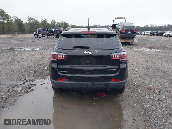 2018 Jeep Compass Sport with VIN 3C4NJCAB1JT286093, listed as a IAAI auction lot 41770377 with 83,354 mi miles. Bid and sale history available at carsss.com. Image 16.