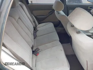 1996 Toyota Camry LE z VIN 4T1EF12K9TU117514, wystawiony jako IAAI lot #42241880 z przebiegiem 192 764 mil mil oraz . Historia ofert i sprzedaży dostępna na DreamBid. Obrazek 8.