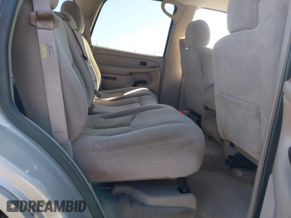 2004 Chevrolet Tahoe LS with VIN 1GNEC13T64J282970, listed as a IAAI auction lot 41879458 with 205,952 mi miles and . Bid and sale history available at DreamBid. Image 8.