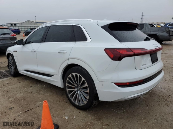 2019 Audi e-tron Prestige with VIN WA1VAAGE7KB024839, listed as a Copart auction lot 38277753 with 35,418 mi miles. Bid and sale history available at carsss.com. Image 2.