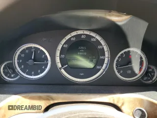 2011 Mercedes-Benz E 350 Luxury with VIN WDDHF8HB4BA361756, listed as a Copart auction lot 59158195 with 88,810 mi miles and Salvage title. Bid and sale history available at DreamBid. Image 9.