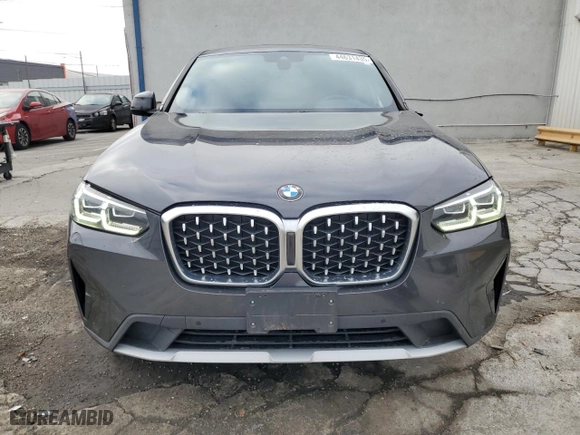 2022 BMW X4 xDrive30i with VIN 5UX33DT01N9J41197, listed as a Copart auction lot 44631435 with NaN miles and Salvage Title. Bid and sale history available at carsss.com. Image 5.