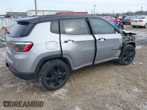 2021 Jeep Compass Latitude with VIN 3C4NJCBB2MT526500, listed as a IAAI auction lot 41642304 with 51,315 mi miles and . Bid and sale history available at carsss.com. Image 4.