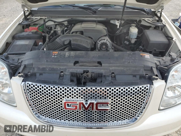 2013 GMC Yukon XL Denali with VIN 1GKS2MEF7DR184916, listed as a Copart auction lot 52392445 with 83,072 mi miles and Salvage Title. Bid and sale history available at DreamBid. Image 12.