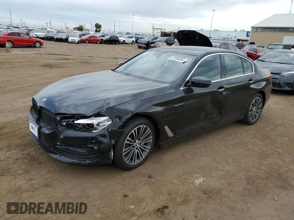 2018 BMW 5 Series 530e xDrive with VIN WBAJB1C56JB084629, listed as a Copart auction lot 67956564 with 83,302 mi miles and Non Repairable. Bid and sale history available at carsss.com. Image 1.