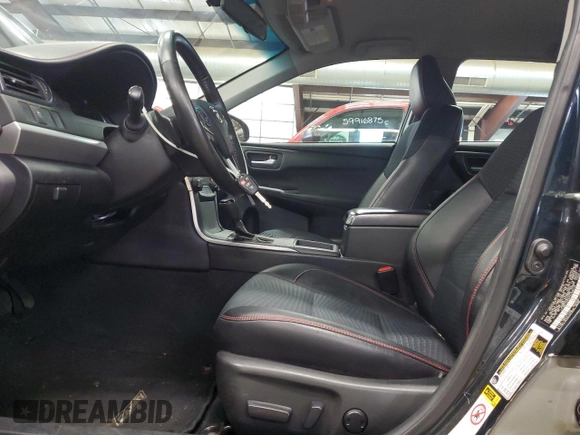 2015 Toyota Camry XLE z VIN 4T1BF1FK4FU109418, wystawiony jako Copart lot #59730705 z przebiegiem 120 748 mil mil oraz Szkoda całkowita • Salvage title. Historia ofert i sprzedaży dostępna na DreamBid. Obrazek 7.