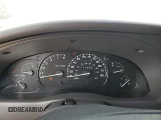2002 Ford Ranger XL z VIN 1FTYR11U12TA42159, wystawiony jako Copart lot #59804605 z przebiegiem 111 243 mil mil oraz Czysty tytuł • Clean title. Historia ofert i sprzedaży dostępna na DreamBid. Obrazek 9.